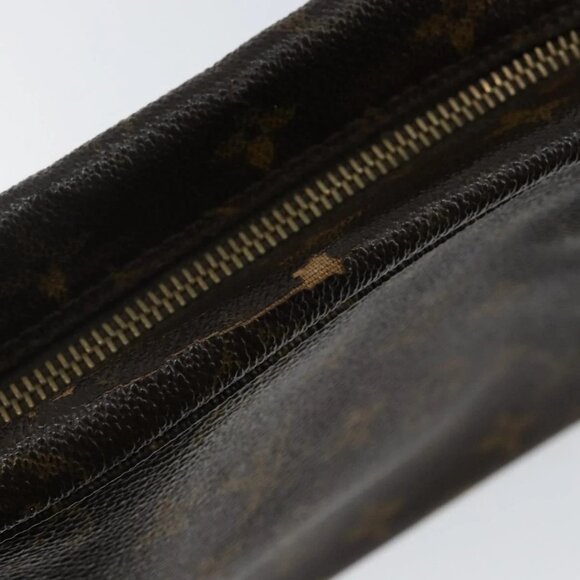 LOUIS VUITTON Monogram Trousse Toilette 28 Clutch Bag - Picture 6 of 16